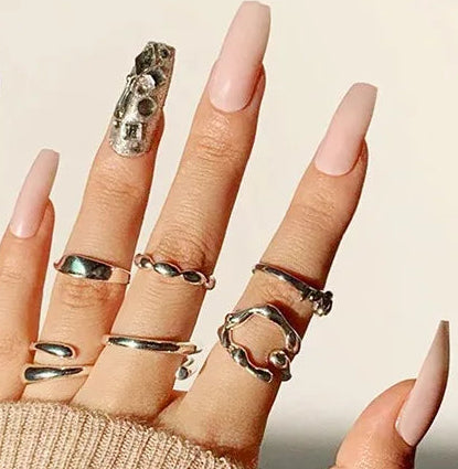 nails